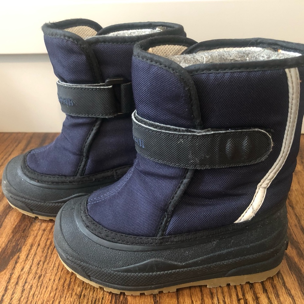 LL BEAN KIDS SNOW BOOTS